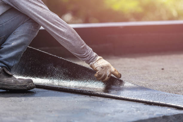 Professional Vapor Barrier Installation technician working in Viola, IL